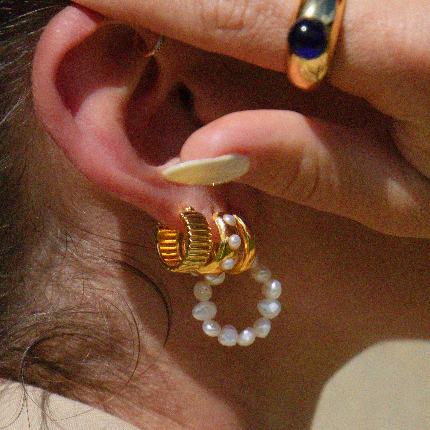 D'Oro Hoop Earrings, 14mm 18KT Gold